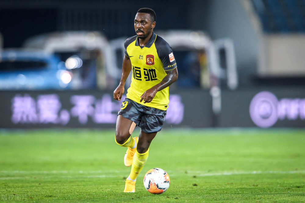 恒大深陷连败泥沼，客场-不敌建业