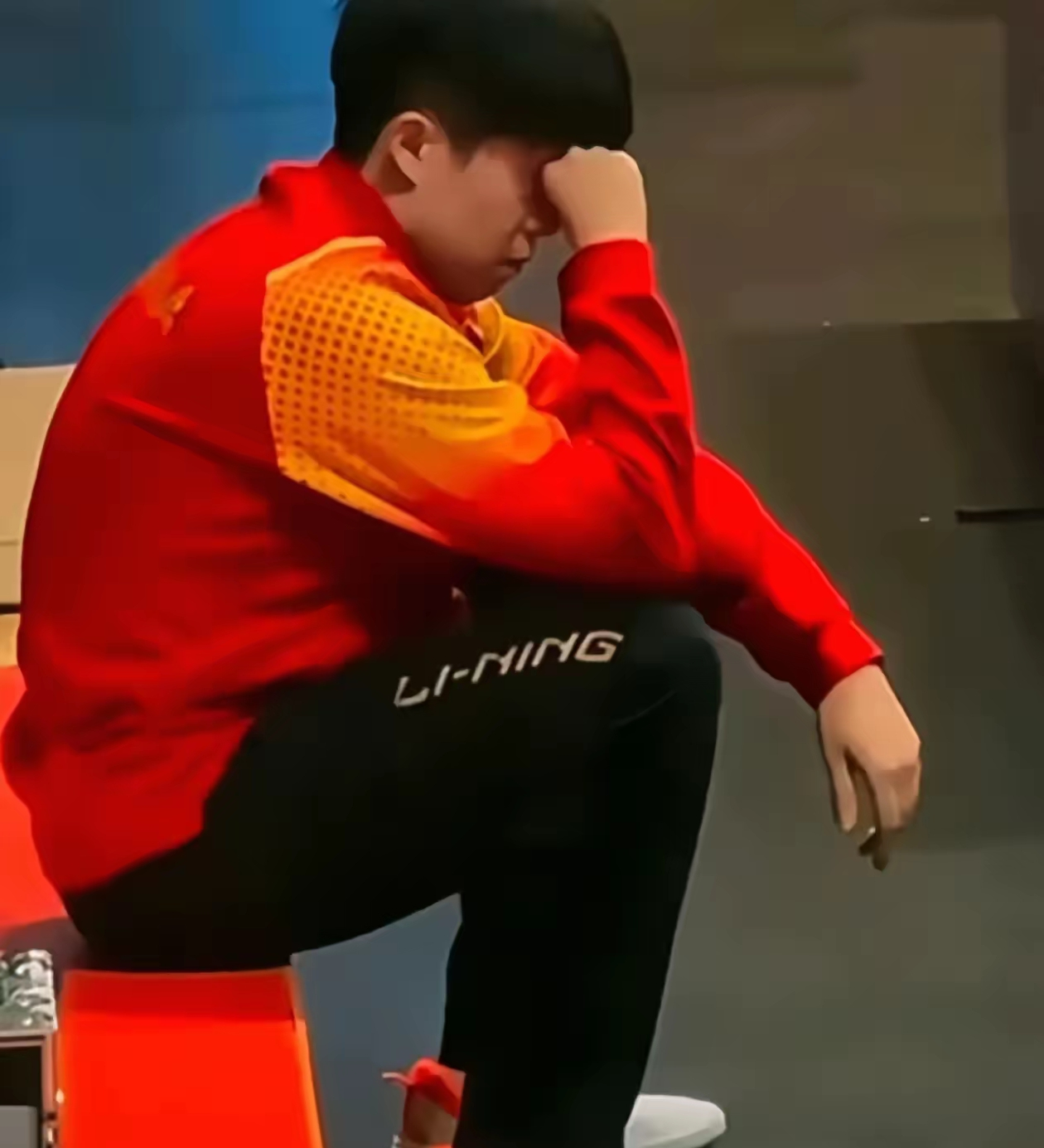 星空体育中国官网-比赛风云变幻，结局扣人心弦