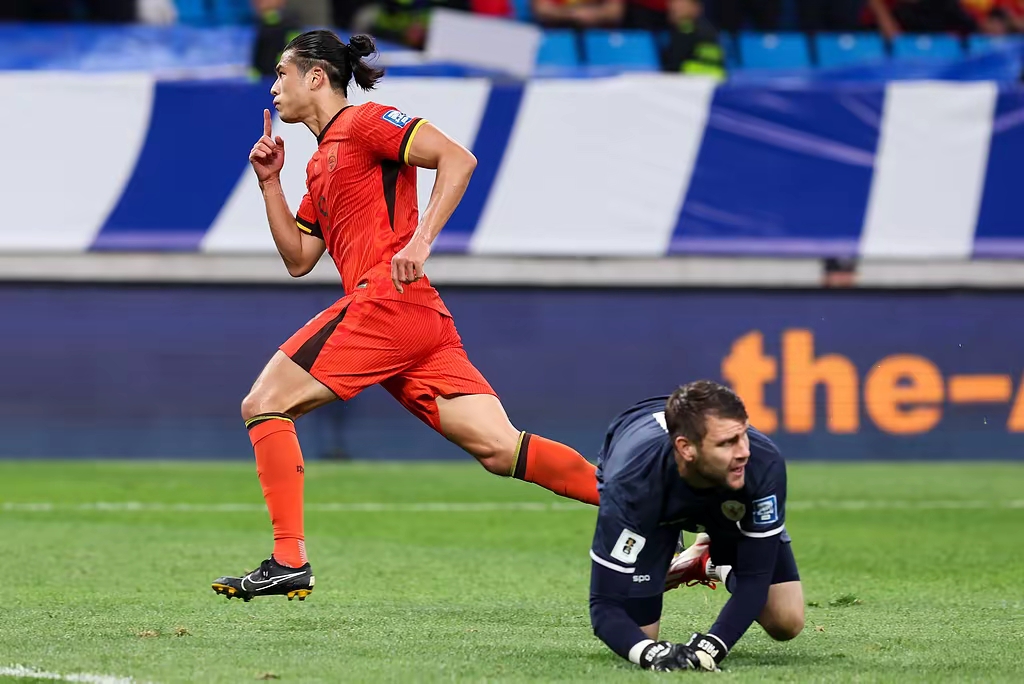 匈牙利女子足球运动员备战国际比赛