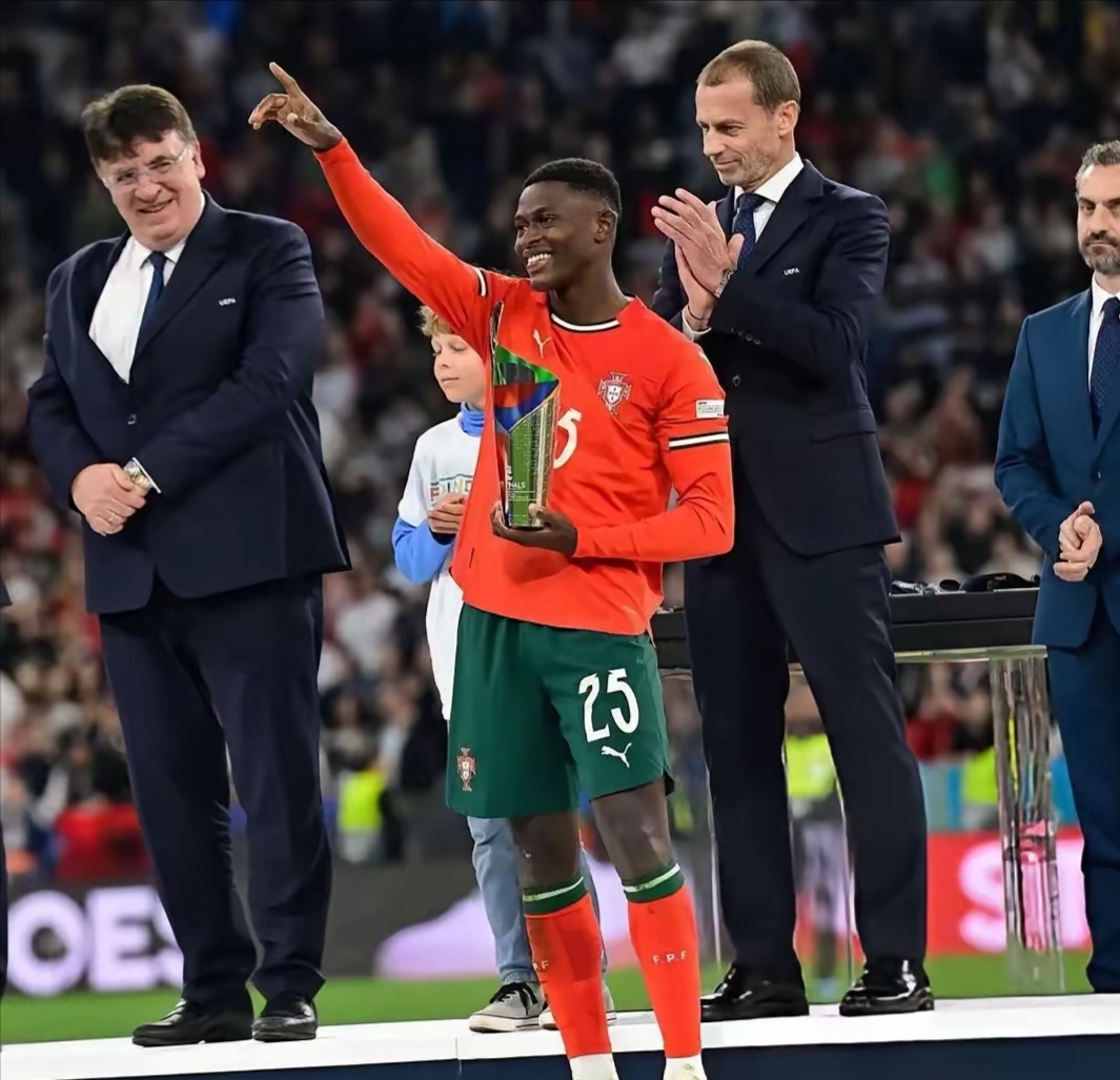 星空体育链接-葡萄牙国脚法里亚尔提表现优异，被誉为全场最佳的简单介绍