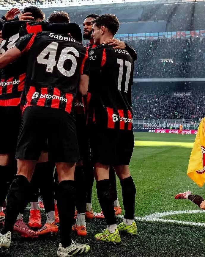 沙尔克将在主场迎战AC米兰，备受关注