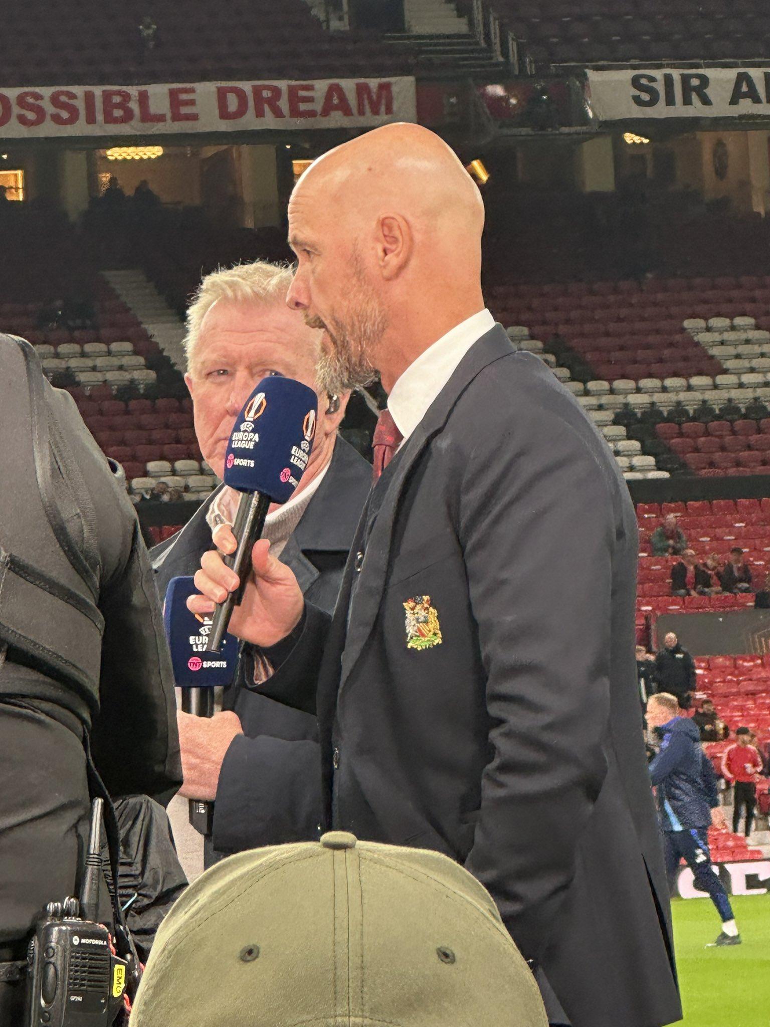 曼联遭遇惨败，主教练怒批球员表现