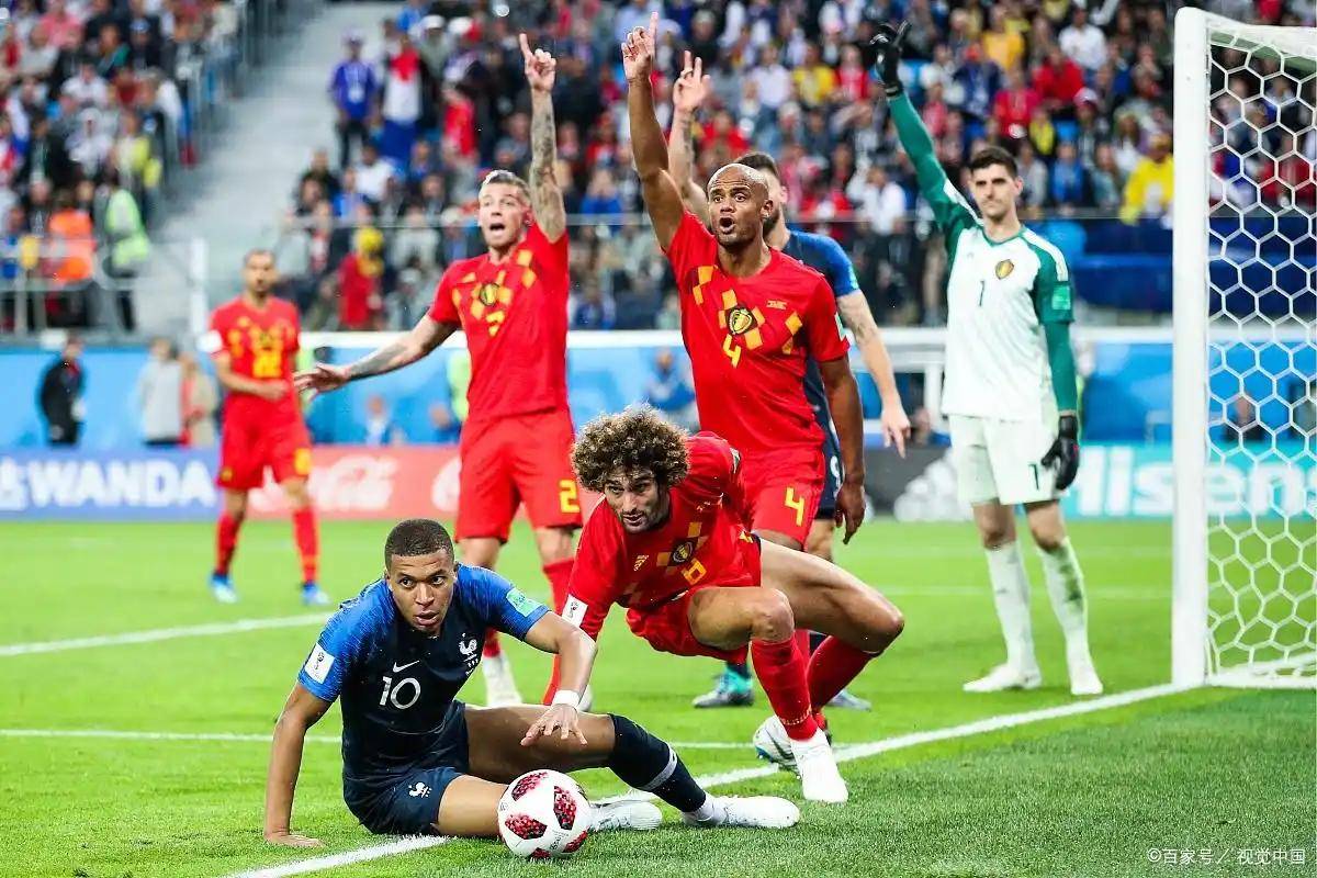 波兰队大胜斯洛文尼亚，开门红